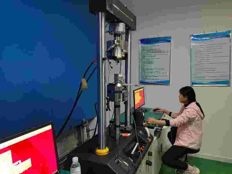 ASTM D3479标准下R=0.1应力比的缺失，复合材料拉-拉疲劳测试的技术挑战(从标准解读到工程实践的非对称应力比应用探究  )